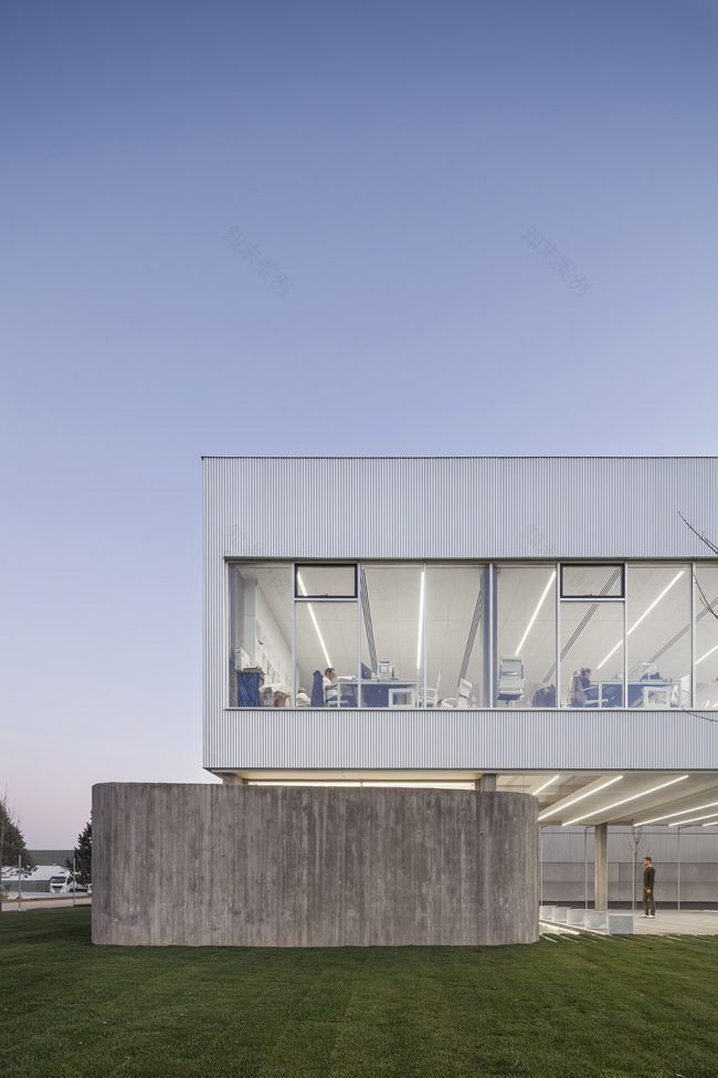 西班牙 Ibenergi 总部办公室 Taller Abierto-6