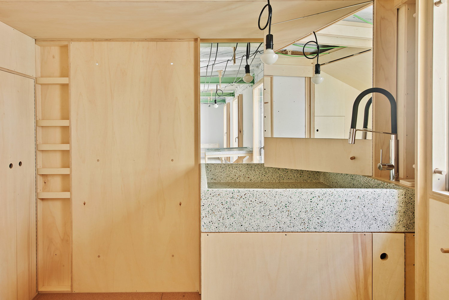 西班牙Alfondac预制社区仓库及青旅-10