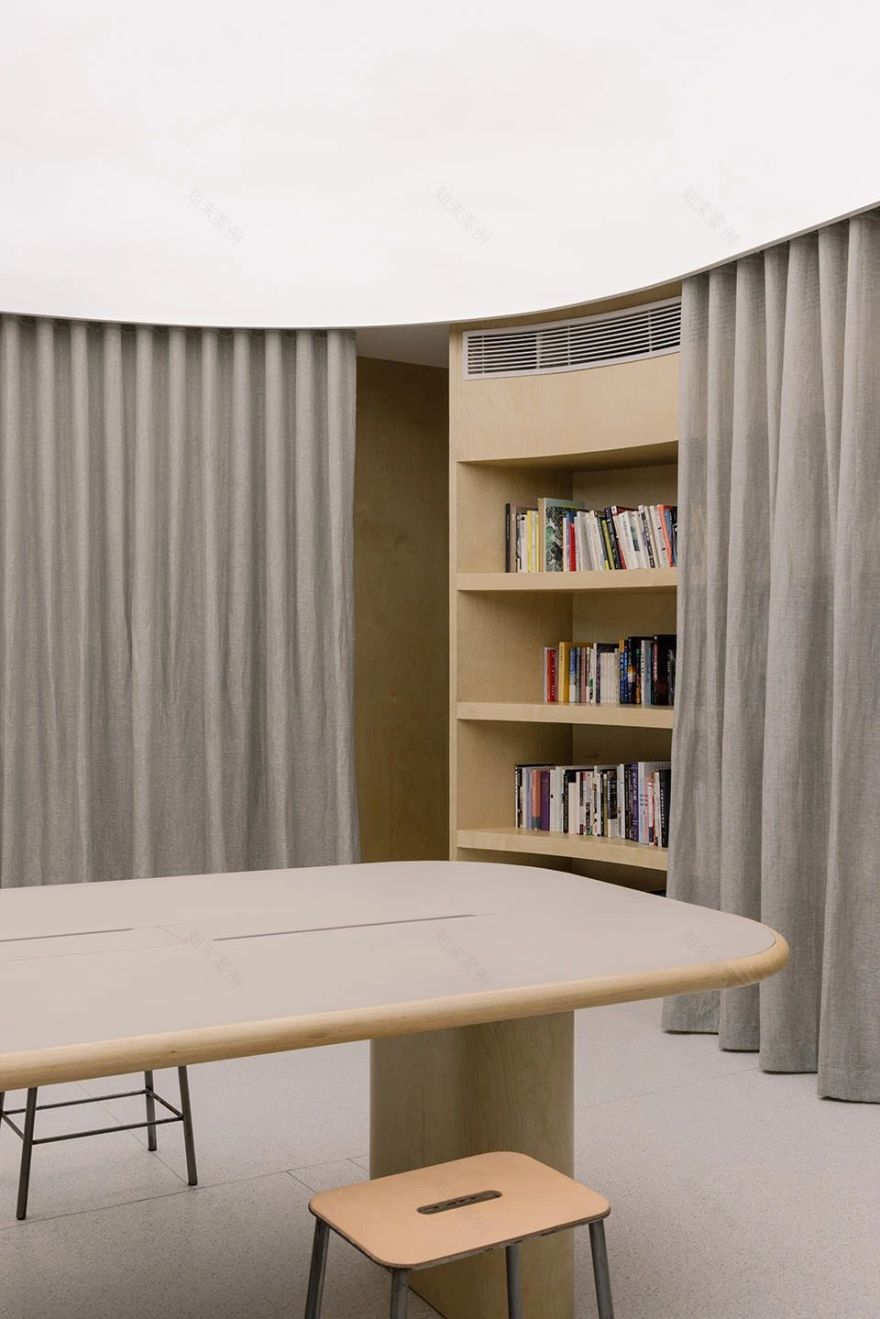 鱼缸咖啡丨中国南京丨Office AIO-43