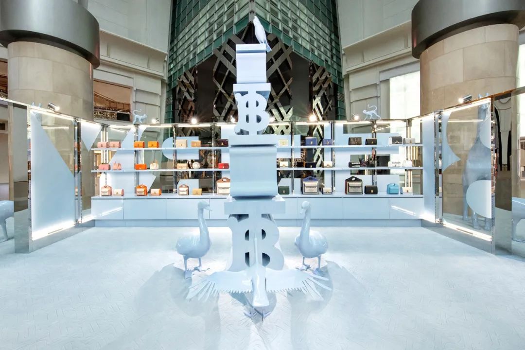 台北 BURBERRY “动物园”快闪店设计丨中国台北丨Riccardo Tisci-0