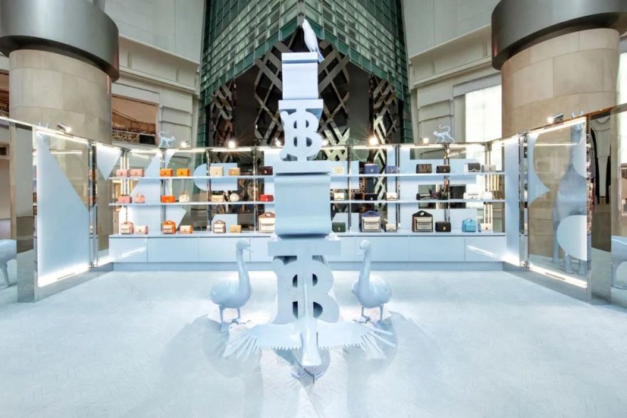 台北 BURBERRY “动物园”快闪店设计丨中国台北丨Riccardo Tisci-0