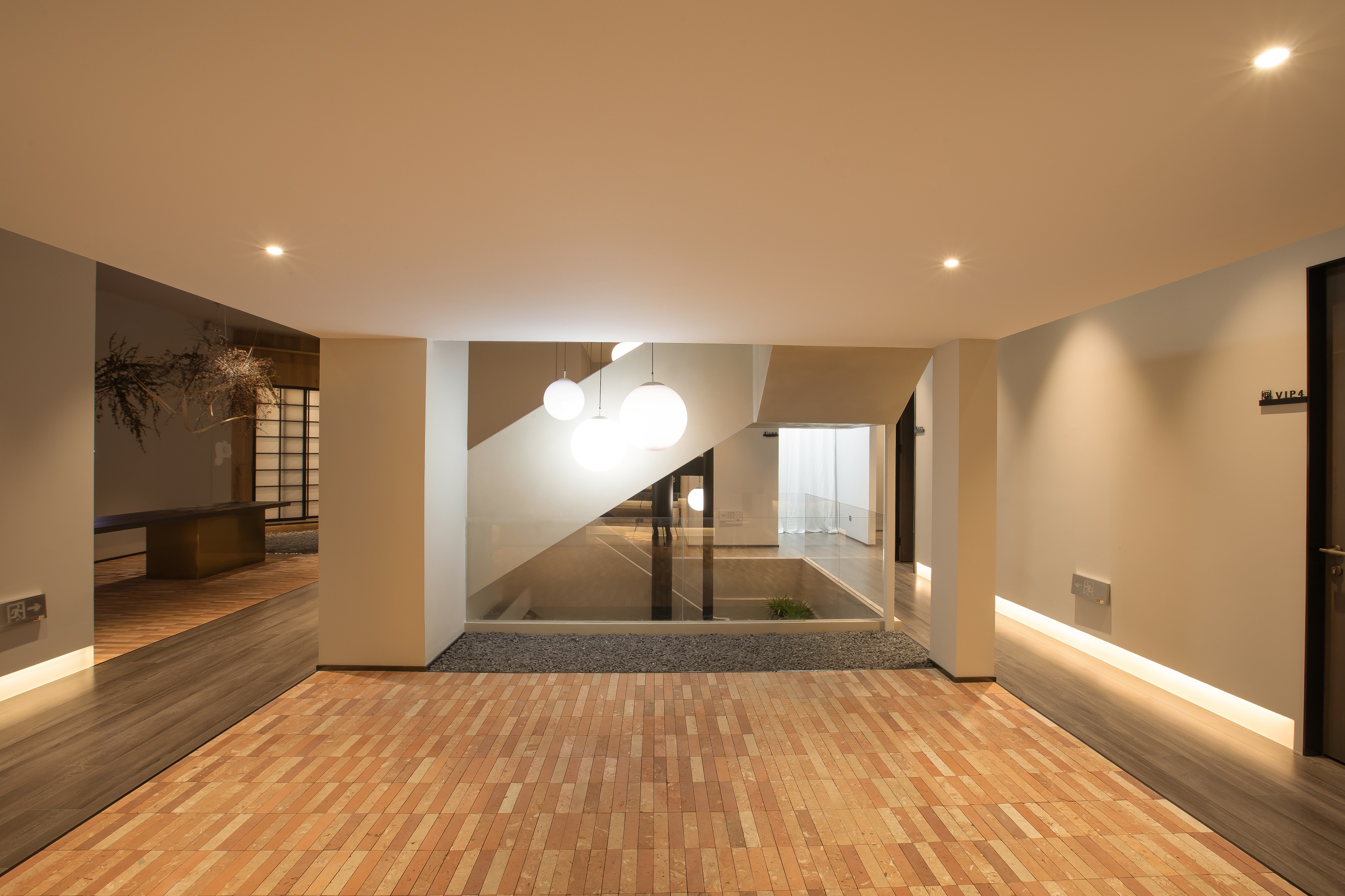 青岛咖啡店升级改造设计丨中国青岛丨上海回响商业空间设计-11