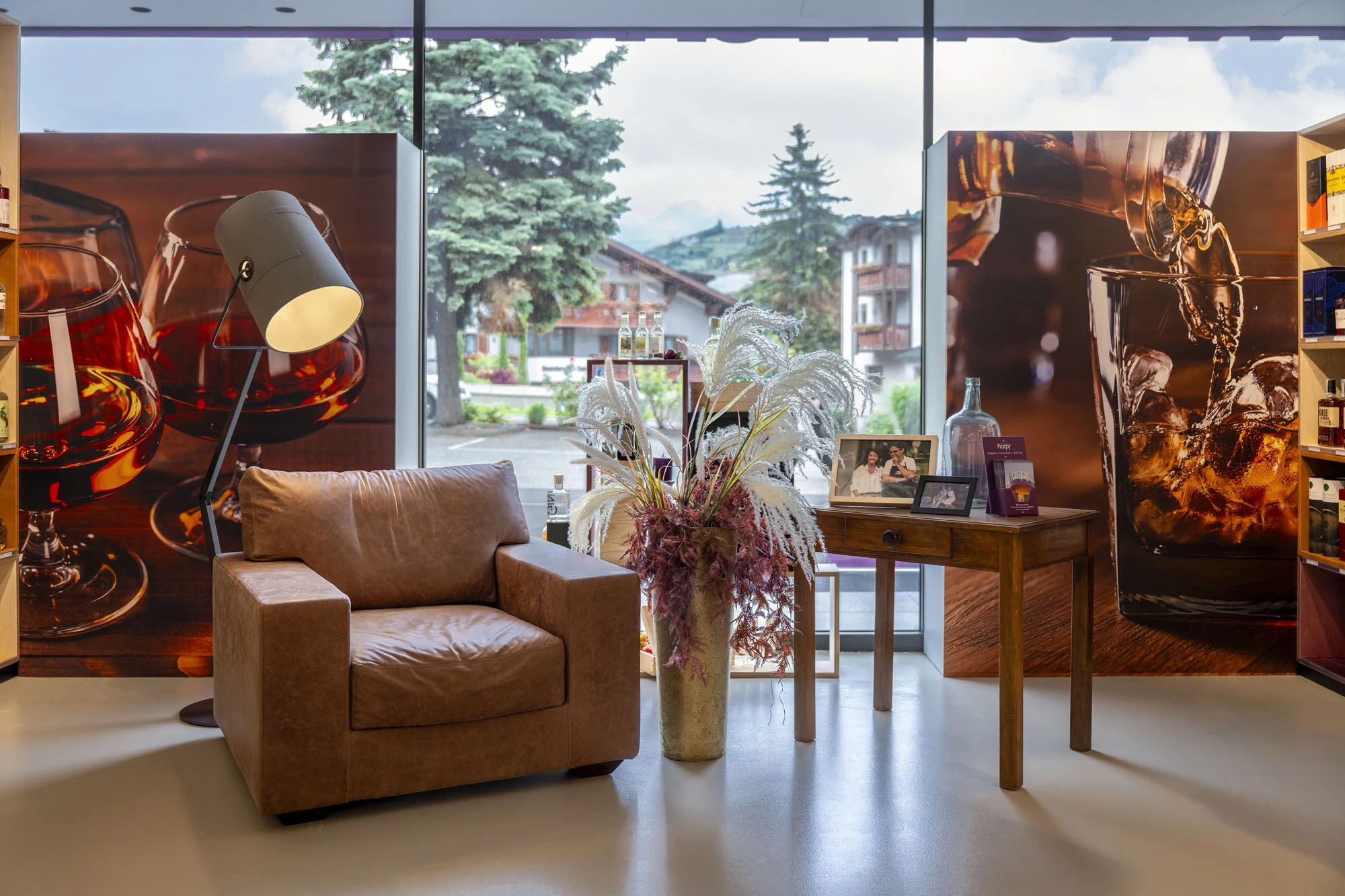 饮料市场竖琴丨monovolume architecture + design-23