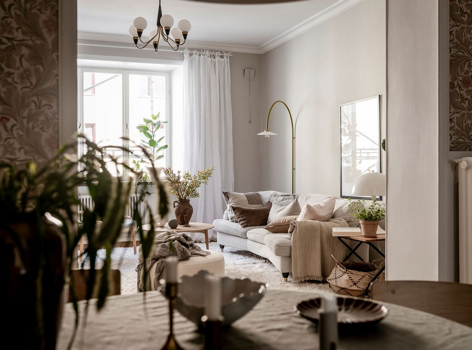 瑞典哥德堡公寓的花卉墙纸餐厅设计-2