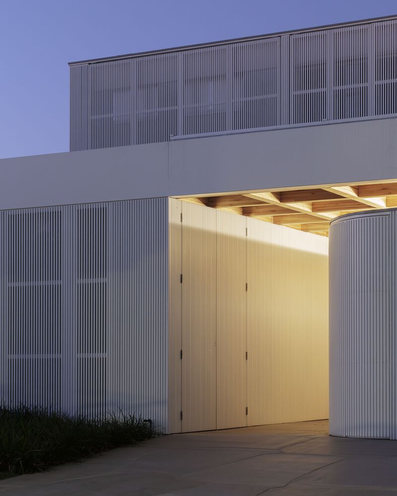 湖畔白色别墅丨巴西南里奥格兰德-20