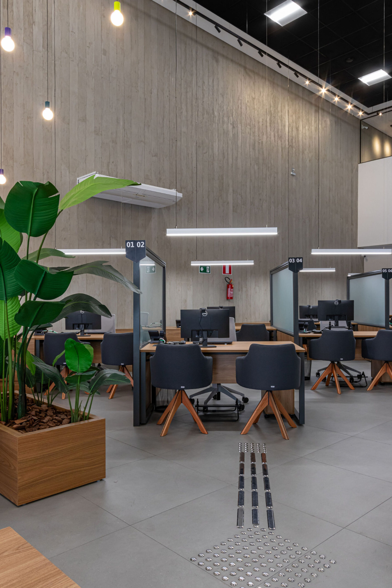 Inside SICOOB’s New Belo Horizonte Office & Customer Center - Officelovin'-3