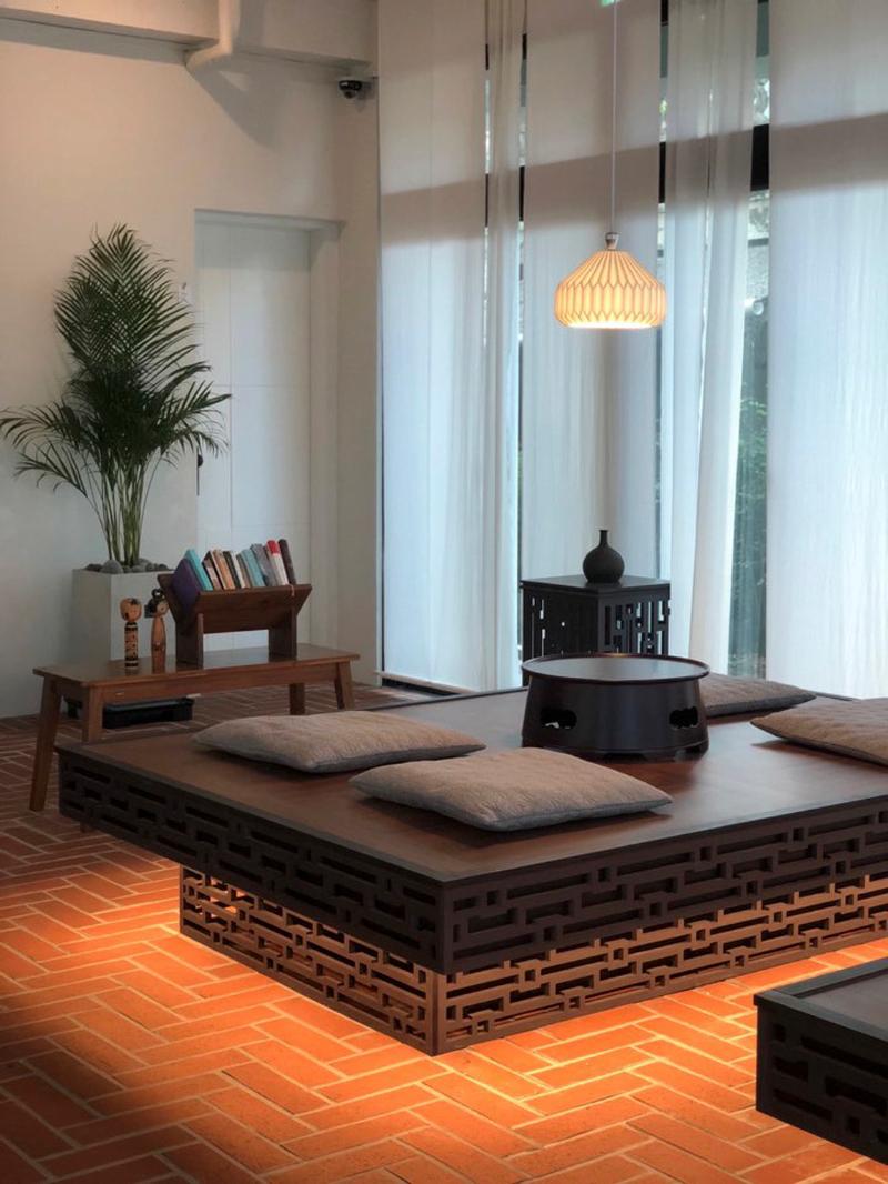 《道里化科》极简风咖啡厅，打造济州岛特色室内空间-6