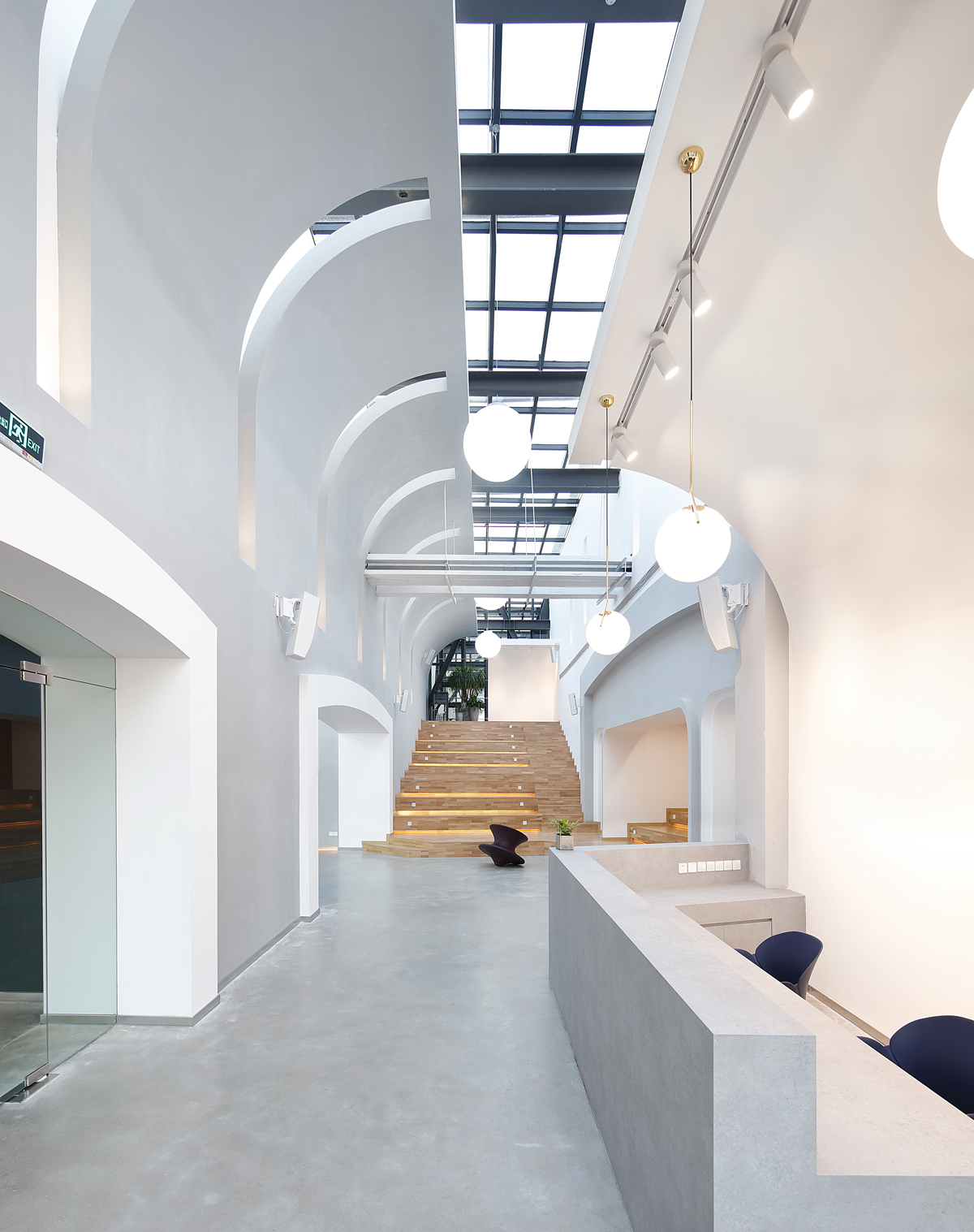 流利说总部，工业风与艺术融合的办公空间-5