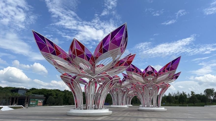 公共艺术-《橙彩凝香》-9