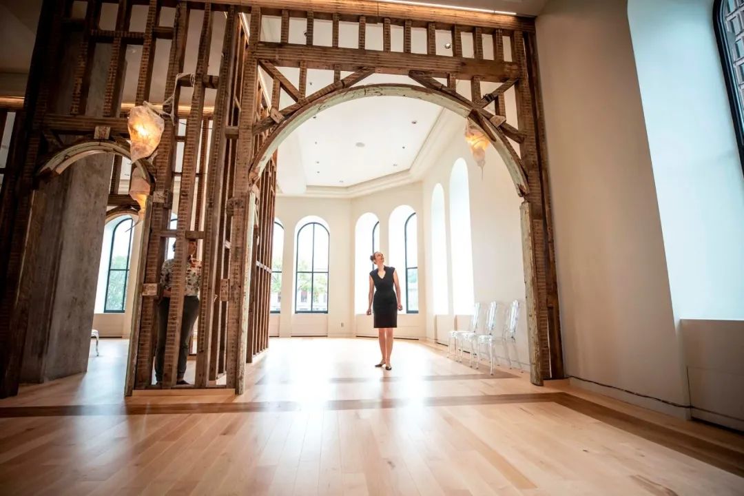 百年建筑"拆"出新生,加拿大 Theater Le Diamant 惊艳翻新-81