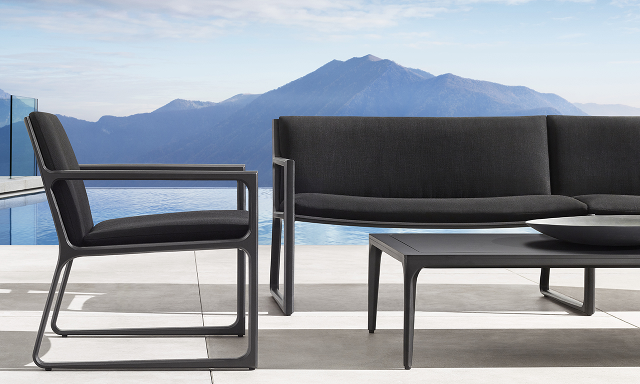 春日户外 | RH Outdoor 与 Brad Ascalon 打造 VIETRI 和 REYES 系列-4