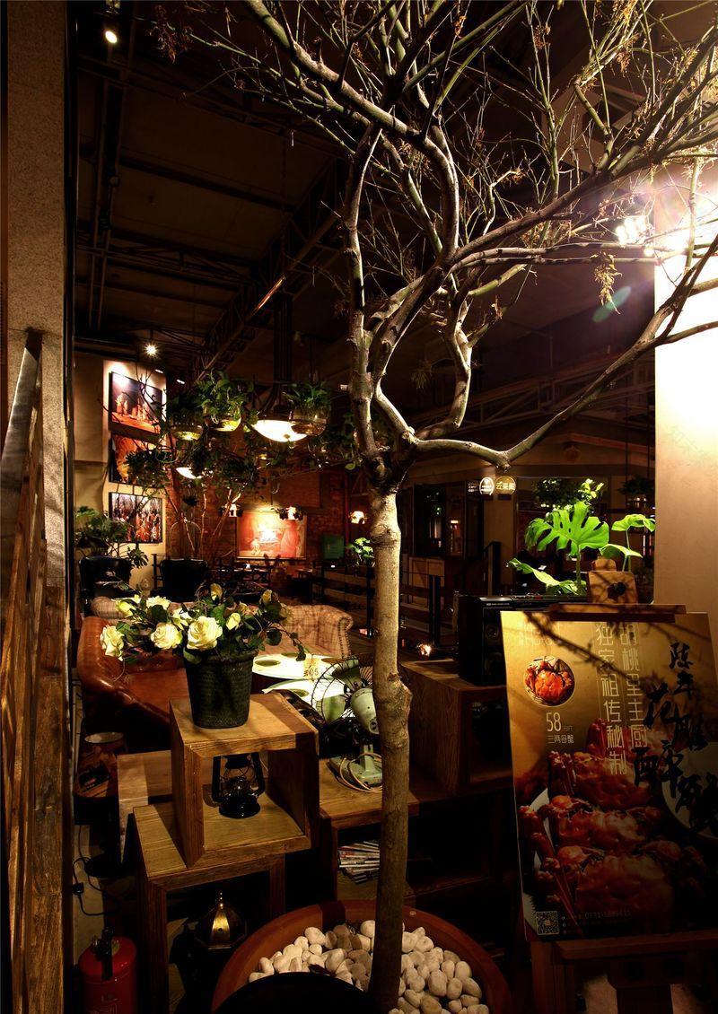 南宁胡桃里音乐餐厅-7