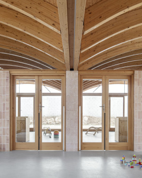 Nursery School in Muro / BOS Arquitectes