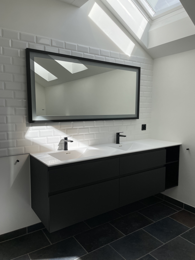 SST Architekten GmbH丨Sanierung Innenbereich Wohnung im Stockwerkeigentum- / Einbau zwei Dachflächenfenster丨瑞士-6