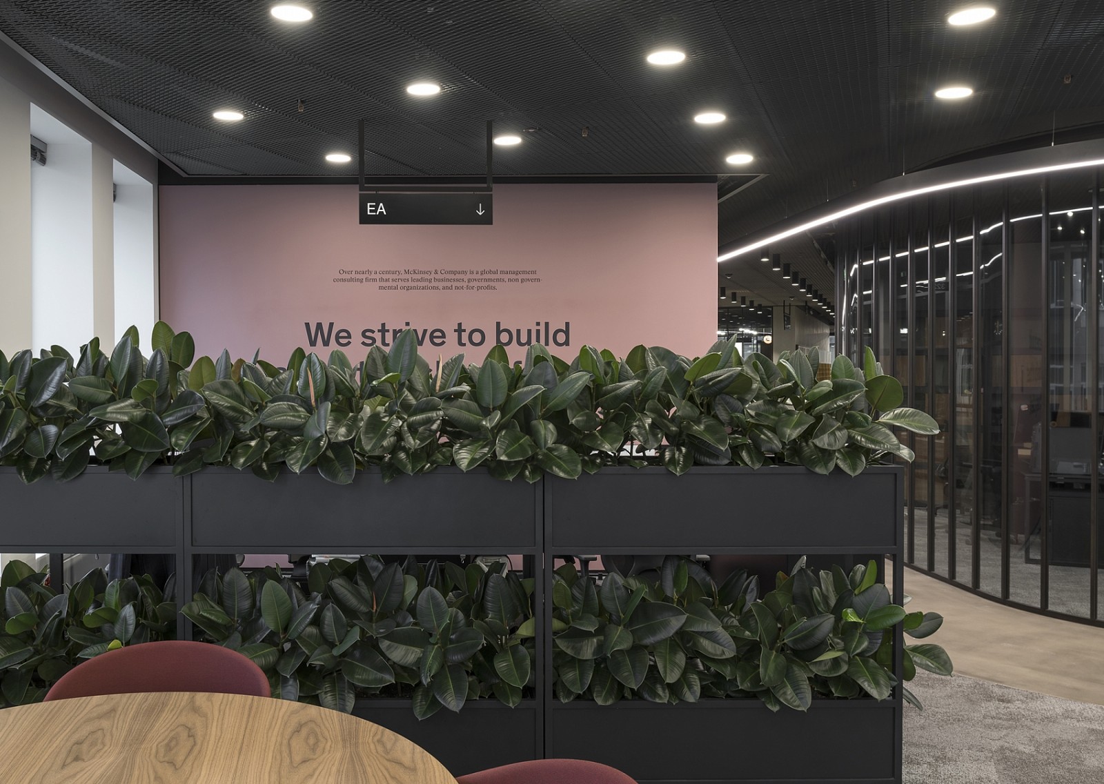 Office / Graphic layer-15