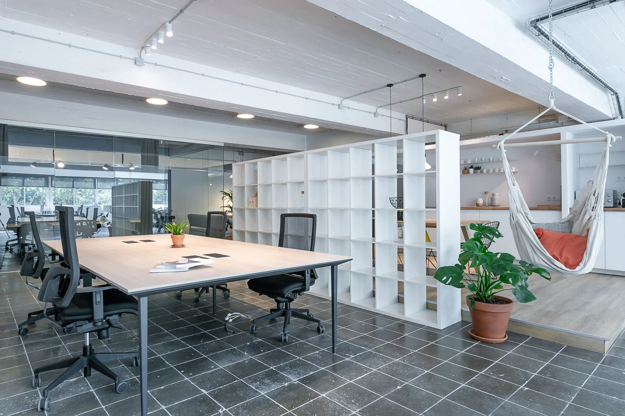 巴塞罗那工业风办公室 | IAD Spain-15