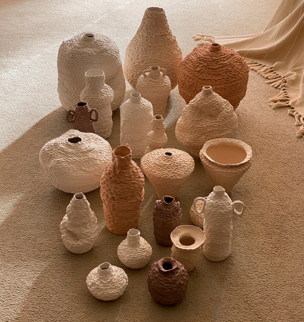 开普敦陶瓷师制作皱纹的花瓶和黏土面-6