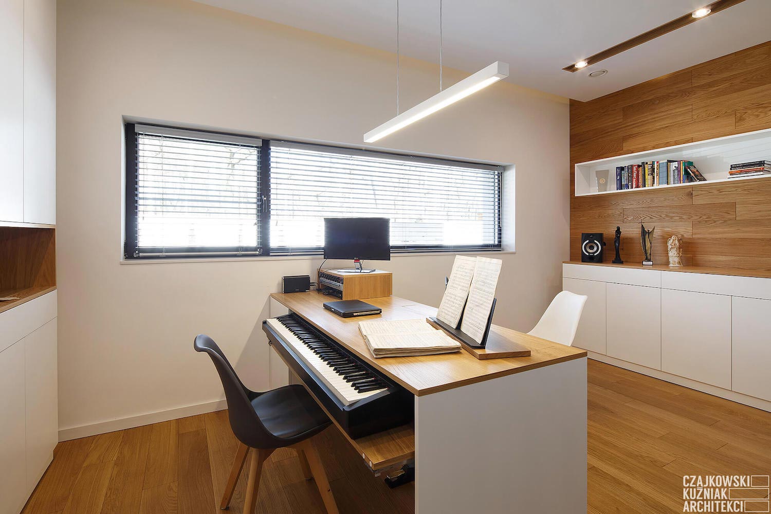 波兰 Mysłowice 明亮现代家庭住宅设计-19