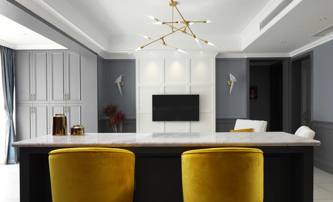 野兽派风格平层设计,金色光影演绎跃动空间-0