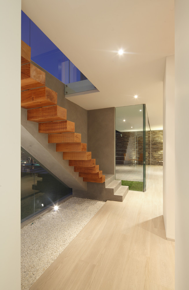 Peru 海滨别墅 | 透明空间与自然元素完美融合-42