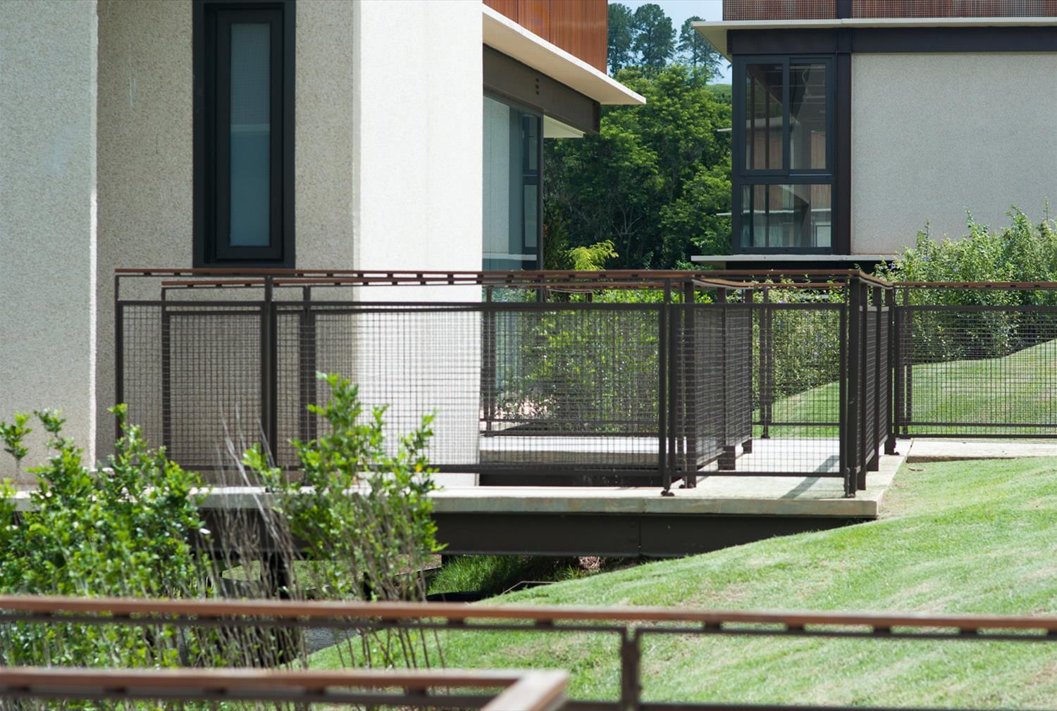 巴西 Residência da Mata 住宅 | 巧妙利用地形的现代设计-8