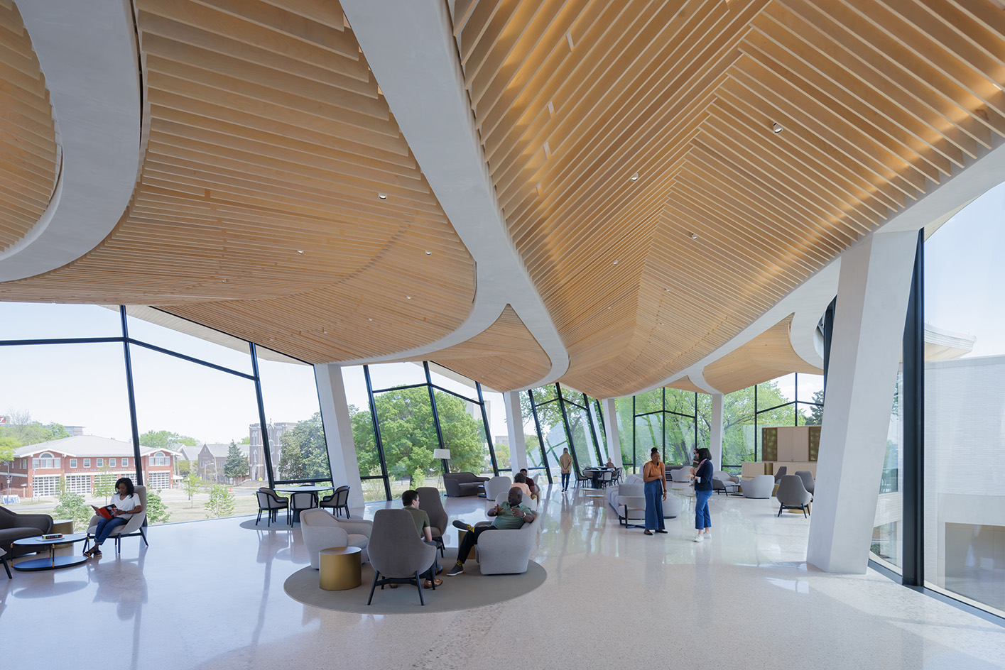 美国阿肯色州立美术馆揭幕波浪形新设计-14