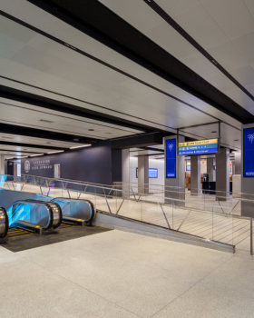纽约莫伊尼汉车站列车大厅丨美国纽约丨Skidmore,Owings & Merrill