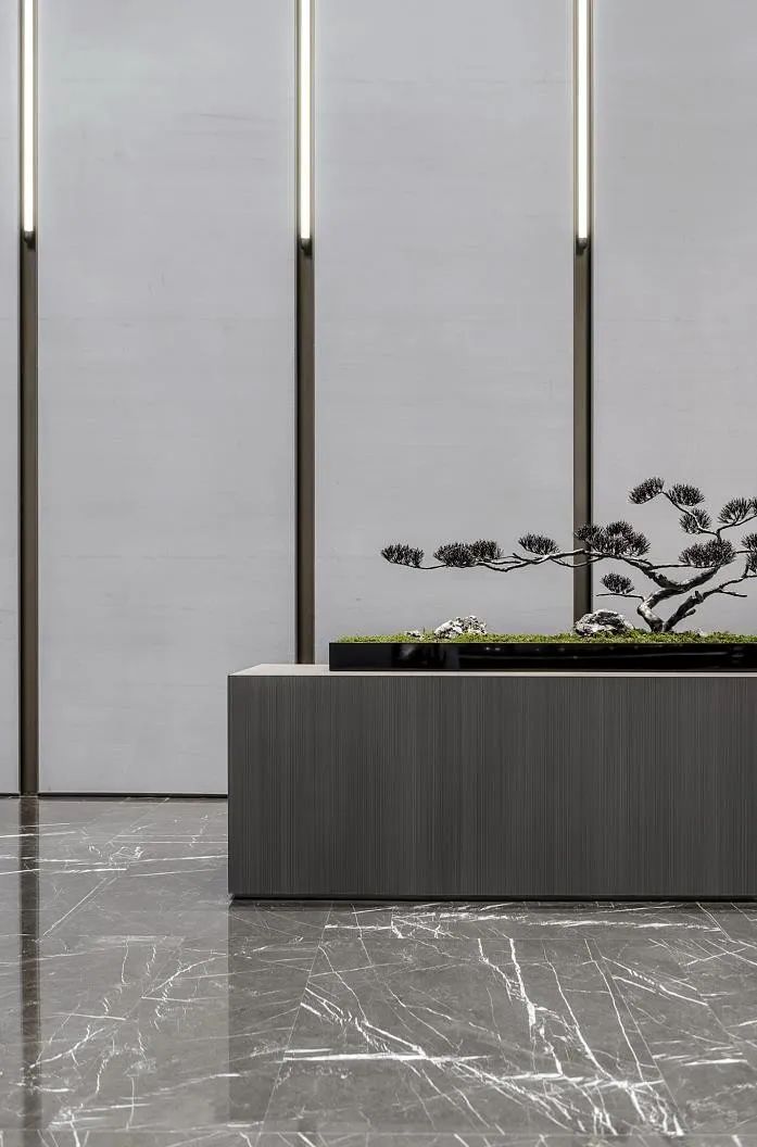 青岛悦海府售楼处 | 海洋主题的现代东方空间设计-5