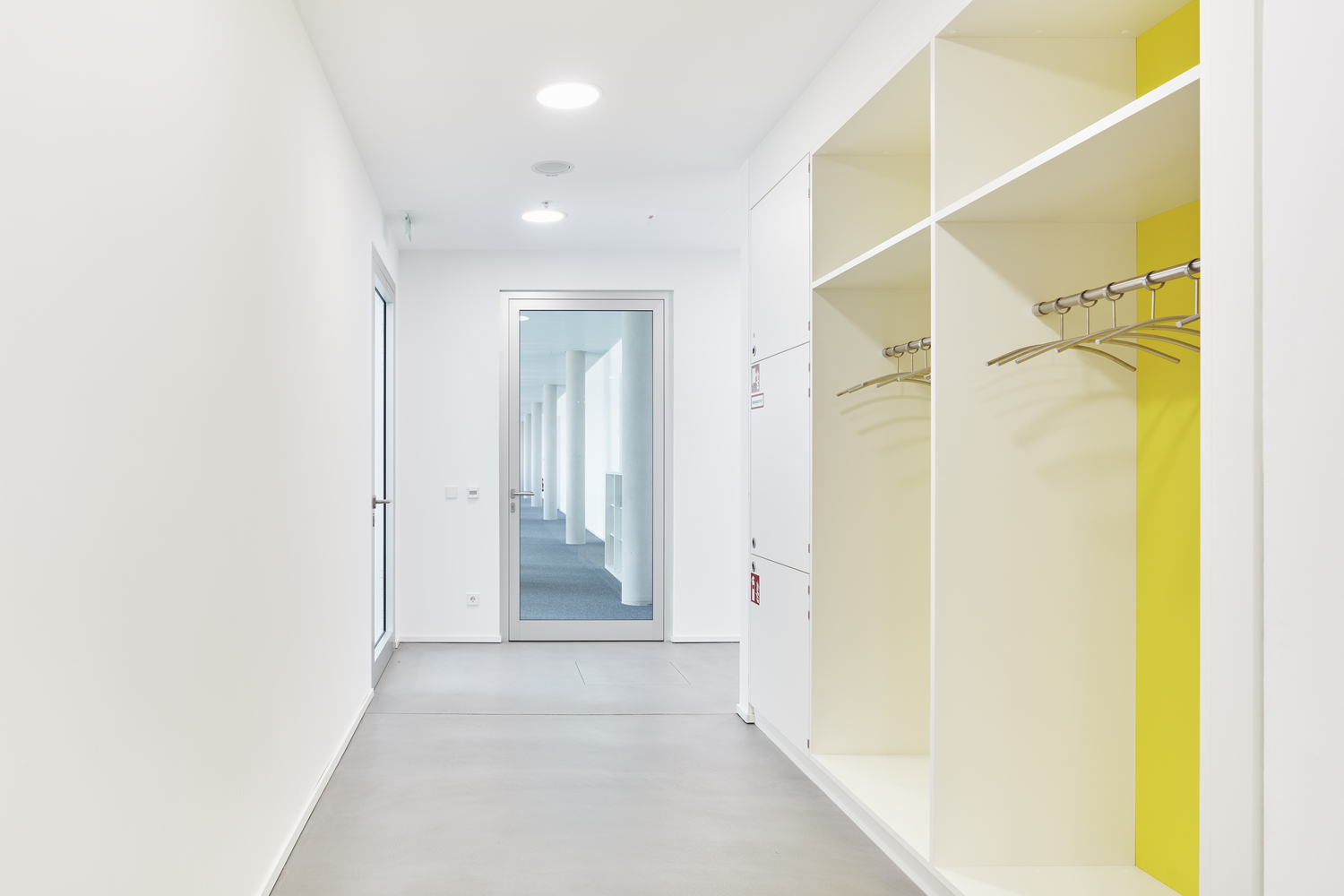 德企 EMAG 总部扩建，生产办公一体化呈现现代工业风-34