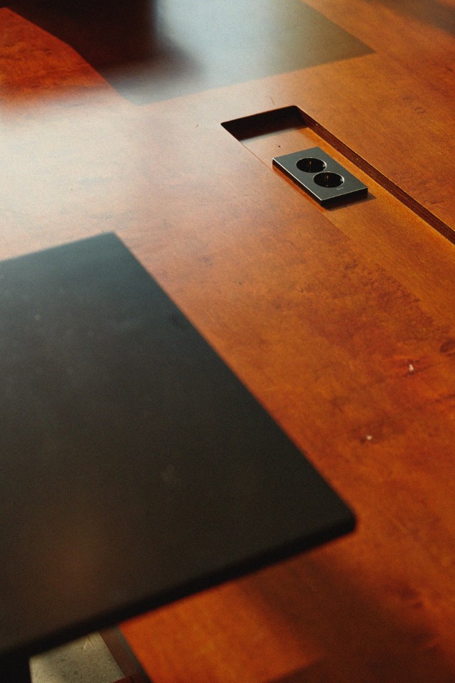 20 平米简约白色咖啡厅 设计报价解析-11