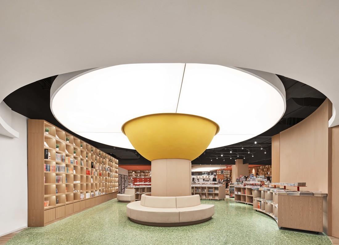 上海新华五角书城丨中国上海-17