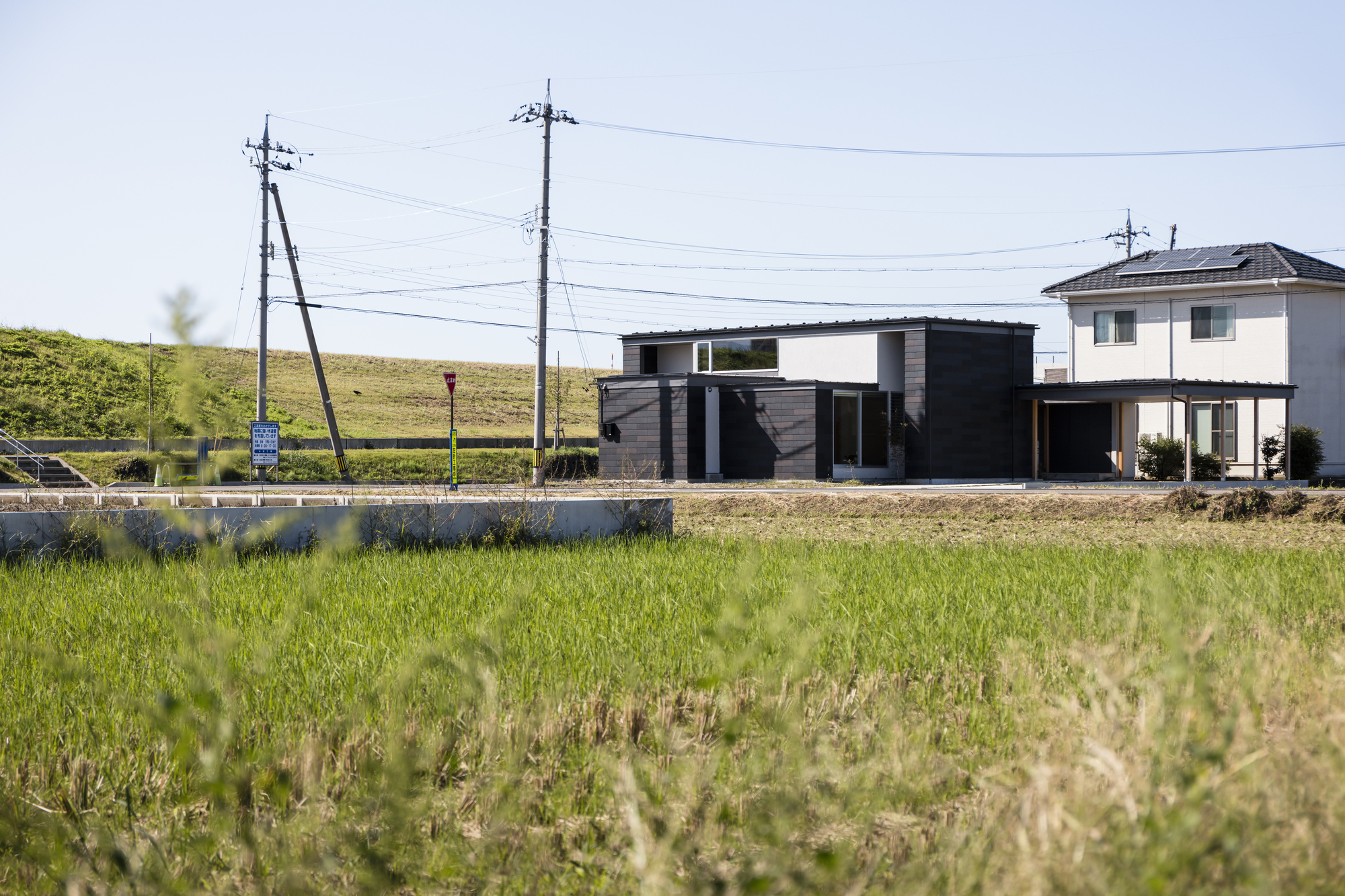 parentheses house / 书架核心的家居空间-22