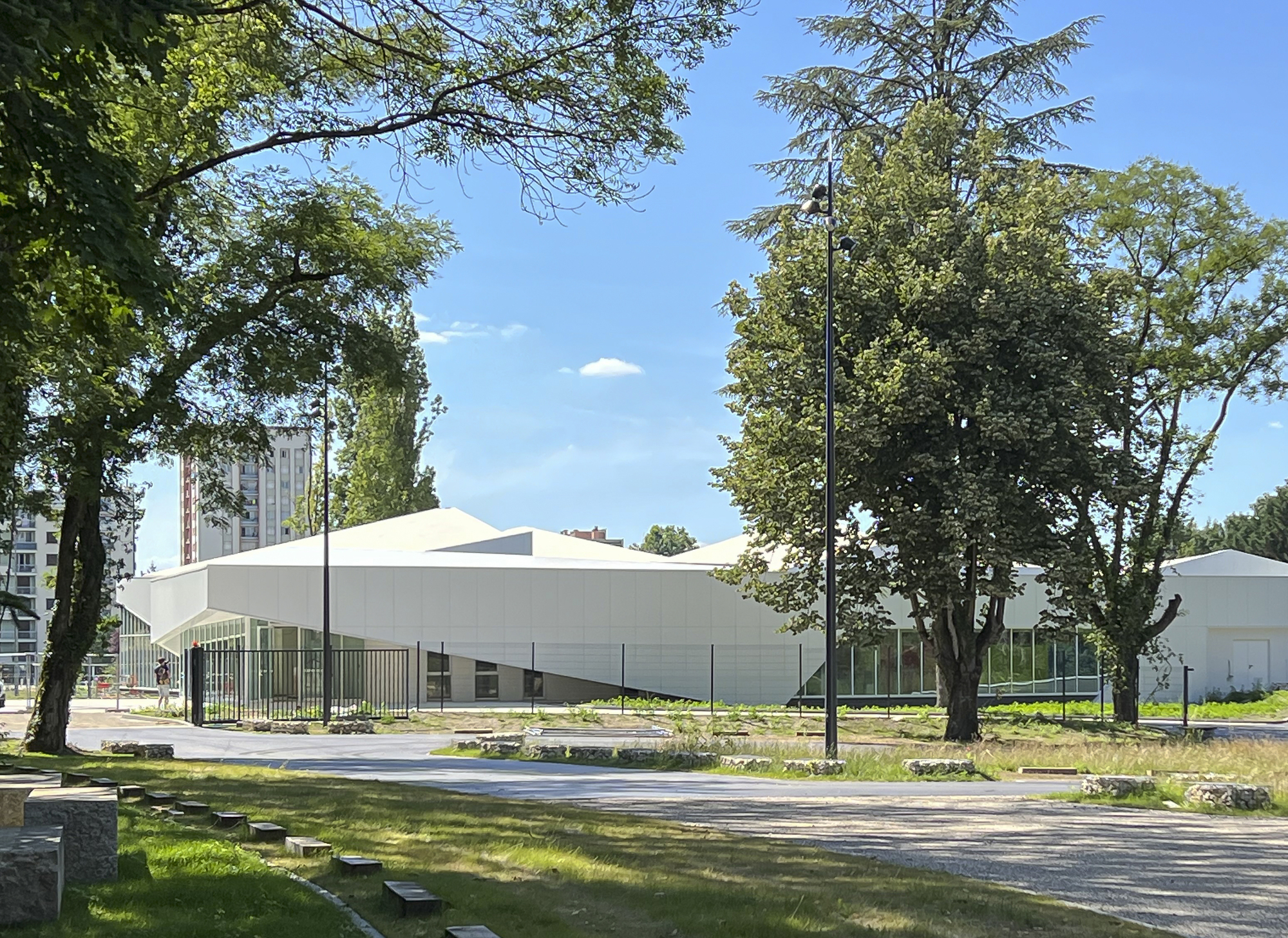 法国布尔昆雅略新社区游泳池丨Atelier PO&PO 设计事务所-7