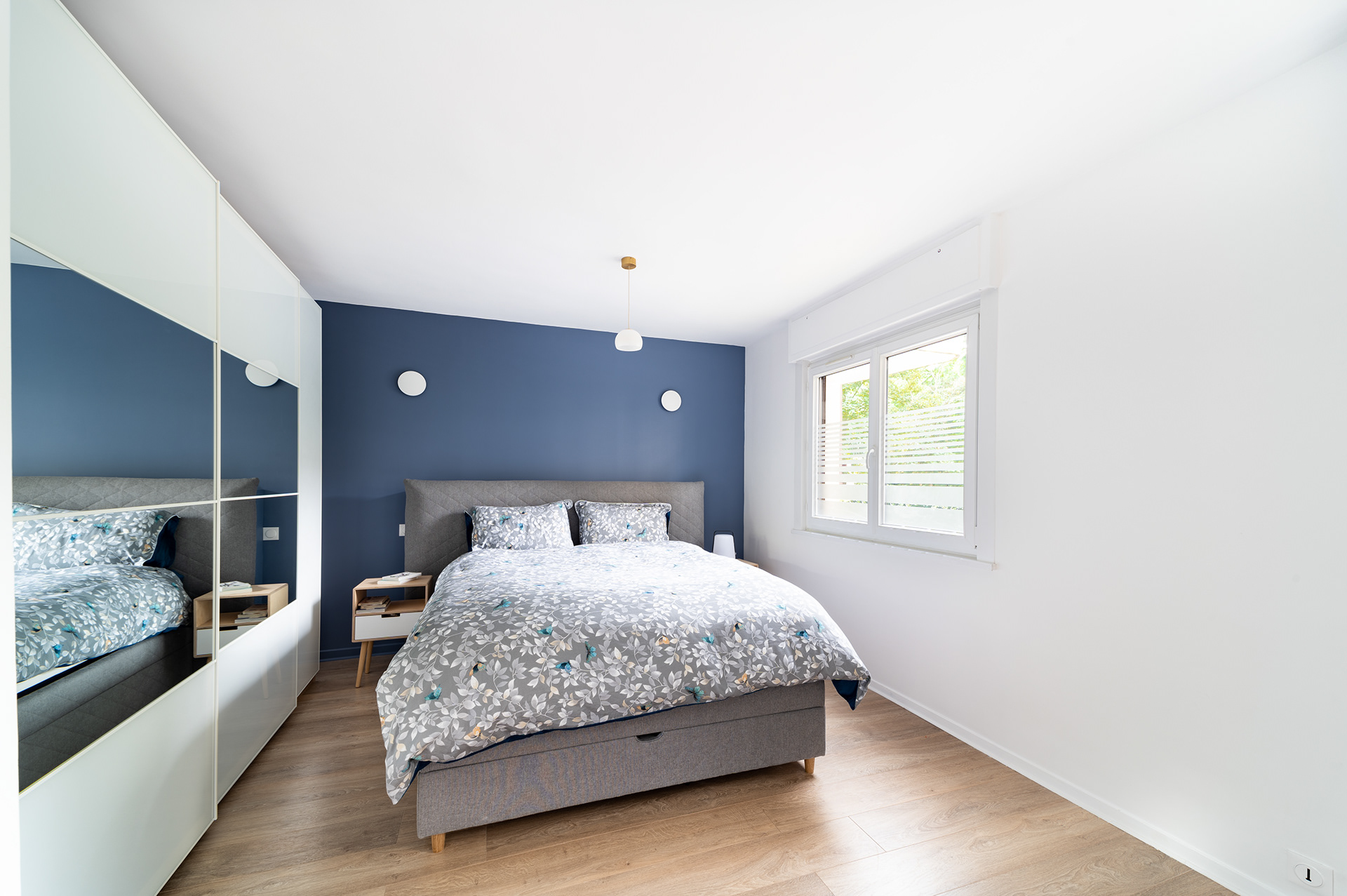 塞纳河畔讷伊以及花园旁（注：Neuilly sur Seine是法国巴黎的一个地名，一般固定译为塞纳河畔讷伊 ，sur Jardin直译为在花园上，结合语境理解为花园旁 ） 丨未明确,装饰设计为Stephanie Beaujard-10