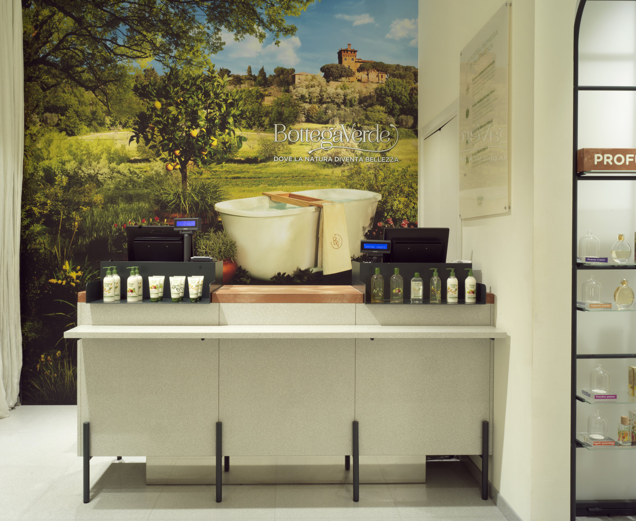 Bottega Verde concept store by Robilant Associati-13