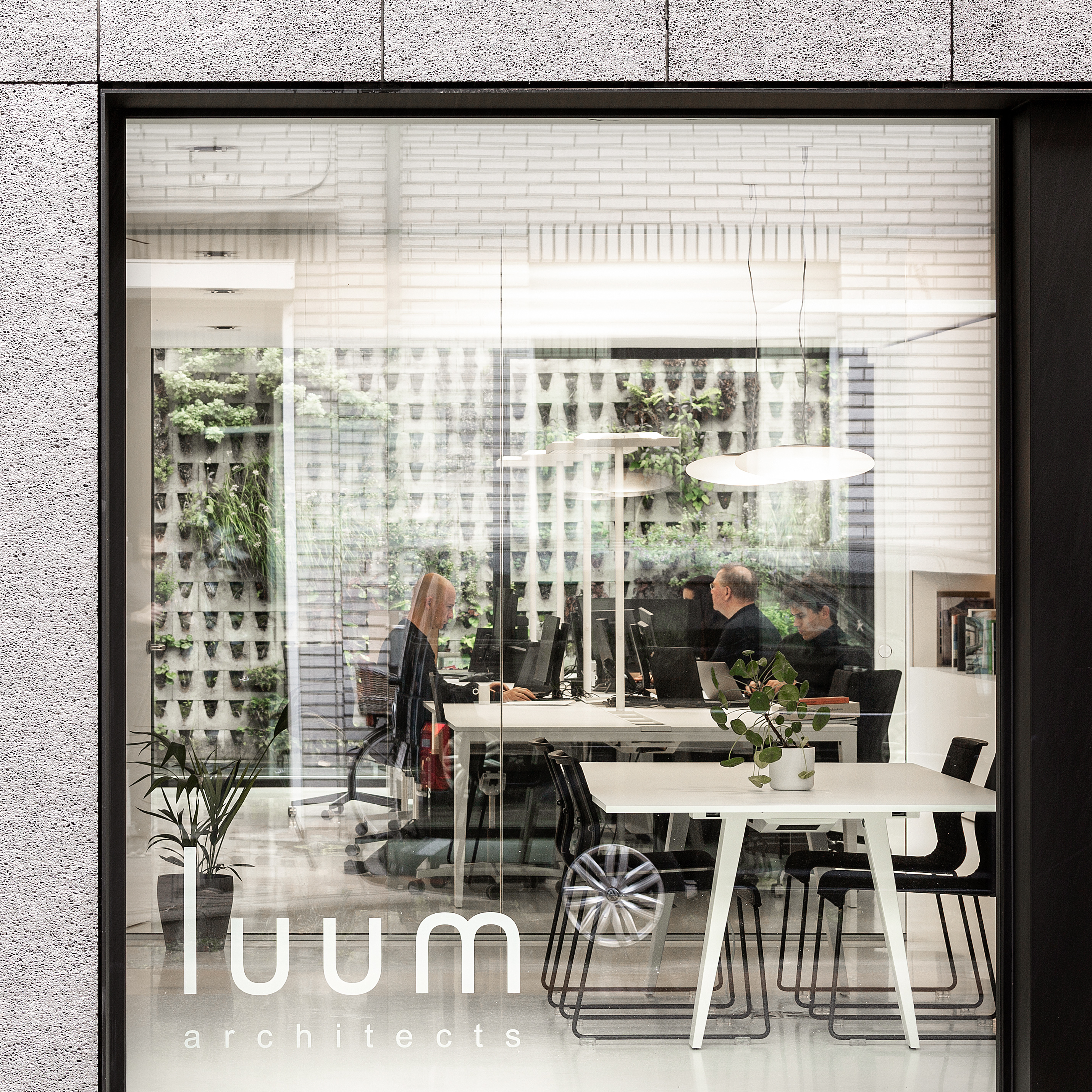 luum architects 打造未来感办公建筑丨比利时-11