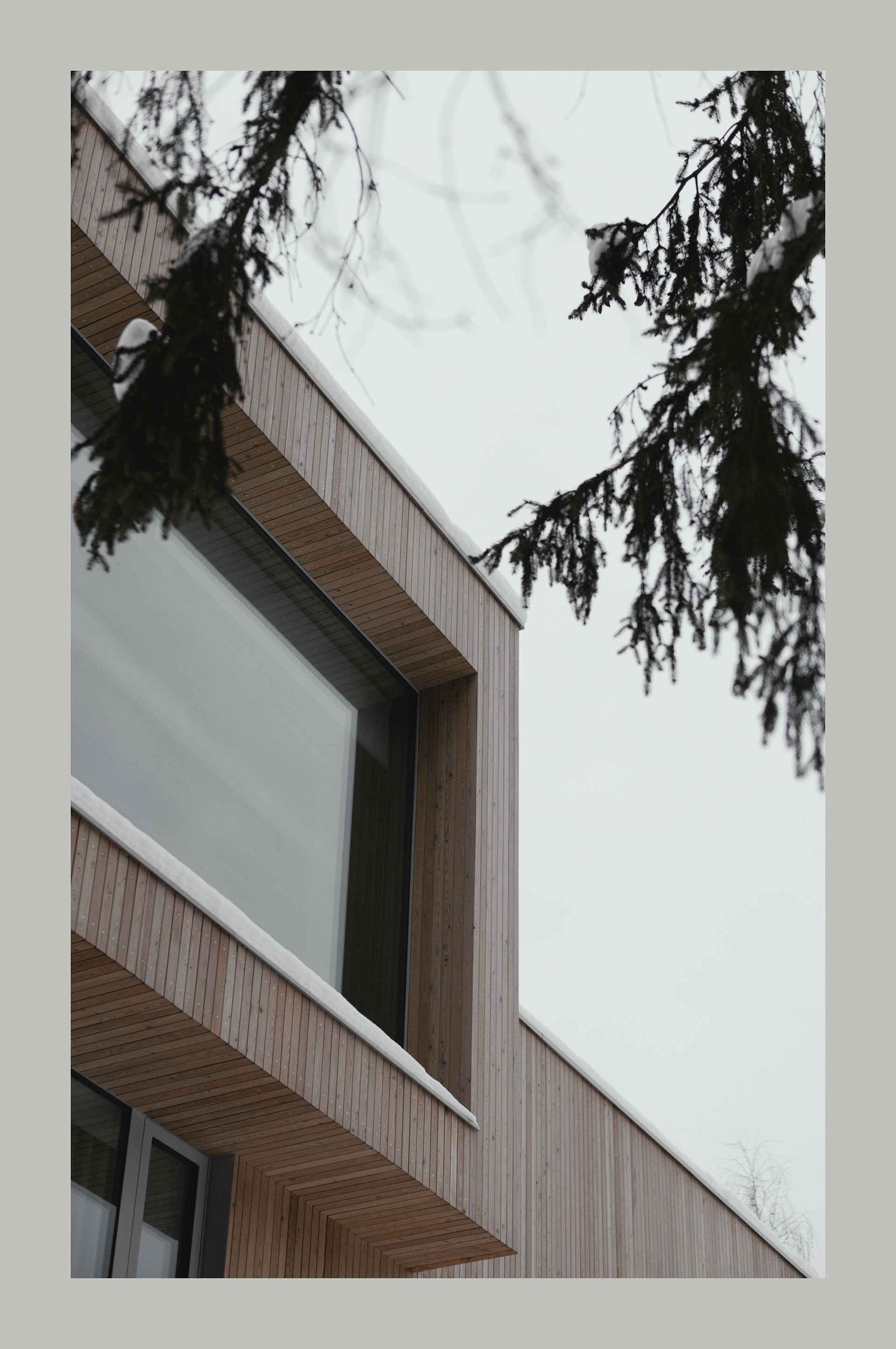 DJ浩室音乐；DJ浩室派对（注：DJ house常见有音乐类型和派对活动两种理解，这里两个都给出，根据实际语境选择其一） -15