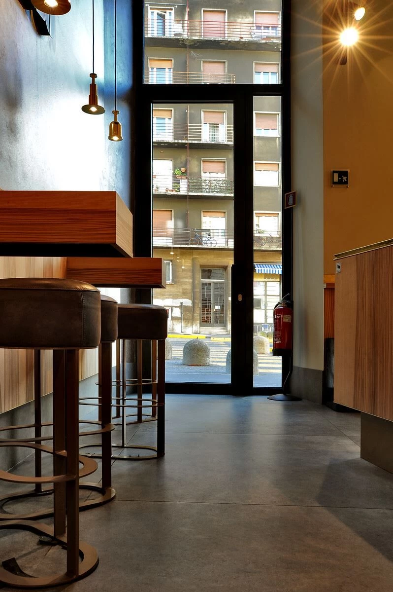 意大利热面包店的动感空间设计丨意大利的里雅斯特-27