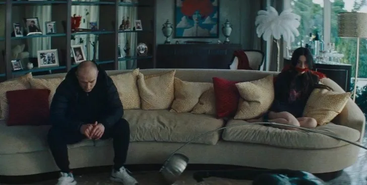 电影《Анора》拍摄用别墅室内改造丨美国-28