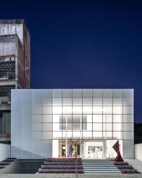 Simões de Assis 艺术画廊丨巴西丨Arquea Arquitetos