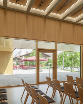 马塔瑟 E·交换中心丨德国丨Goldbrunner Architektur