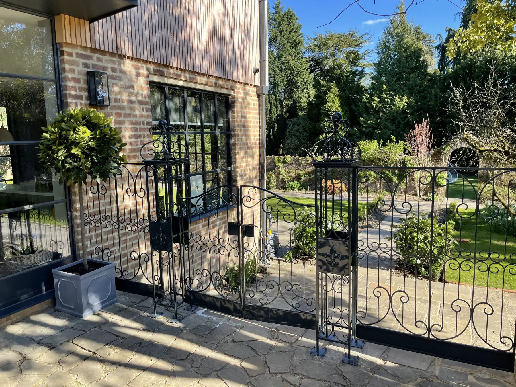 英式乡村别墅 | 意大利花园中的玻璃扩展之美-19