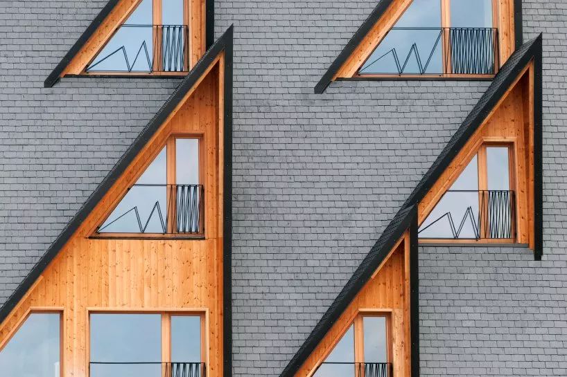 【格欣国际】这个建筑的坡屋顶，怎么和普通的有点不一样？-23