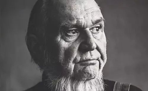 极简主义雕塑大师 | 卡尔·安德烈-1