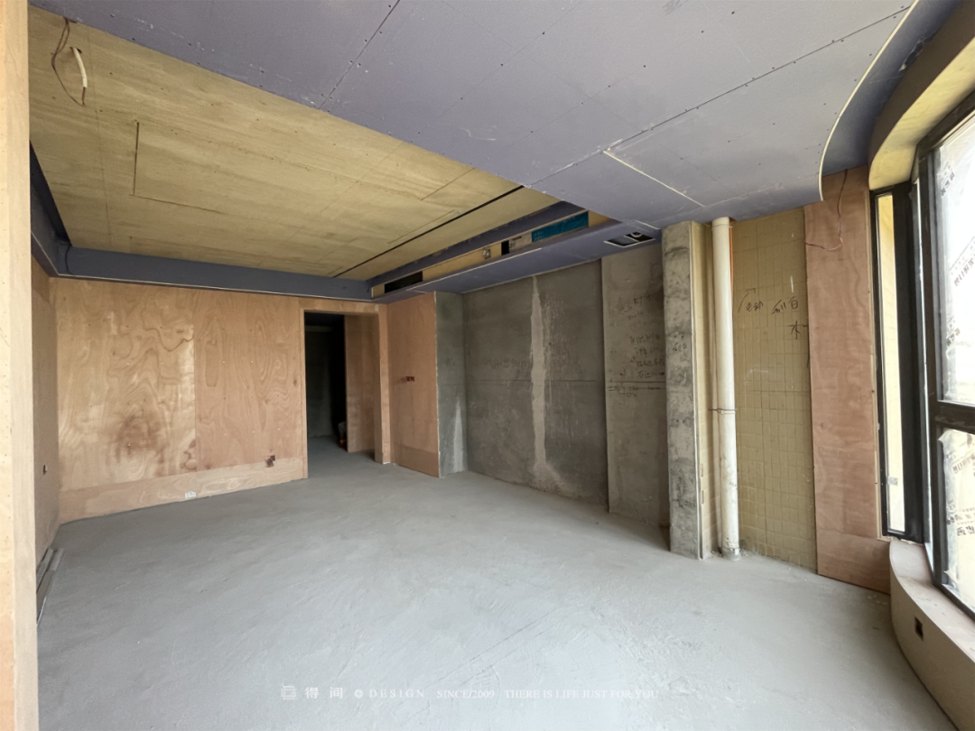 实景首发丨双餐厅、地台儿童房...用治愈系原木住宅给春日来信-227