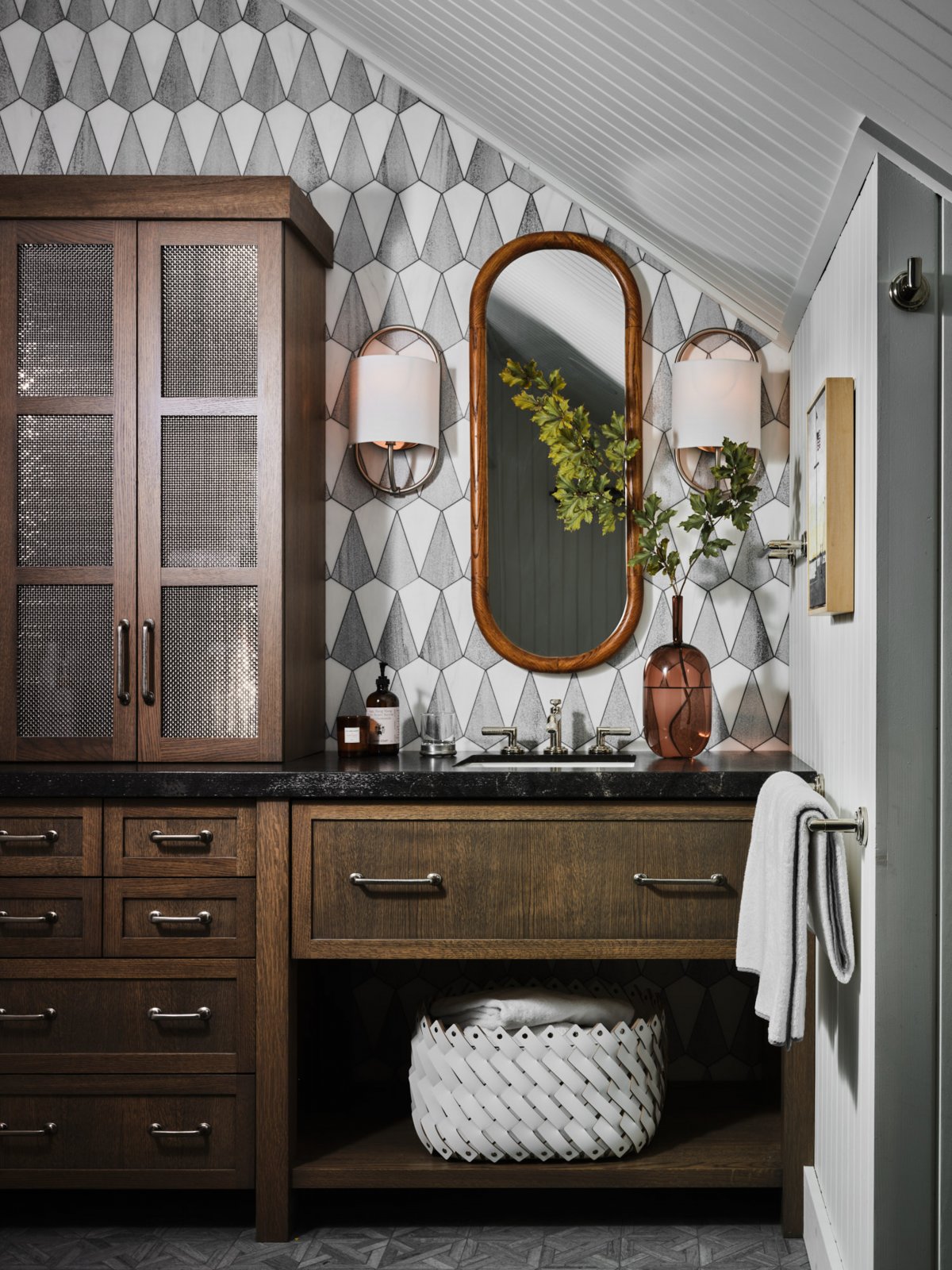 夏日度假胜地 · Michigan 湖海滨小木屋改造丨美国丨Jay Jeffers-31