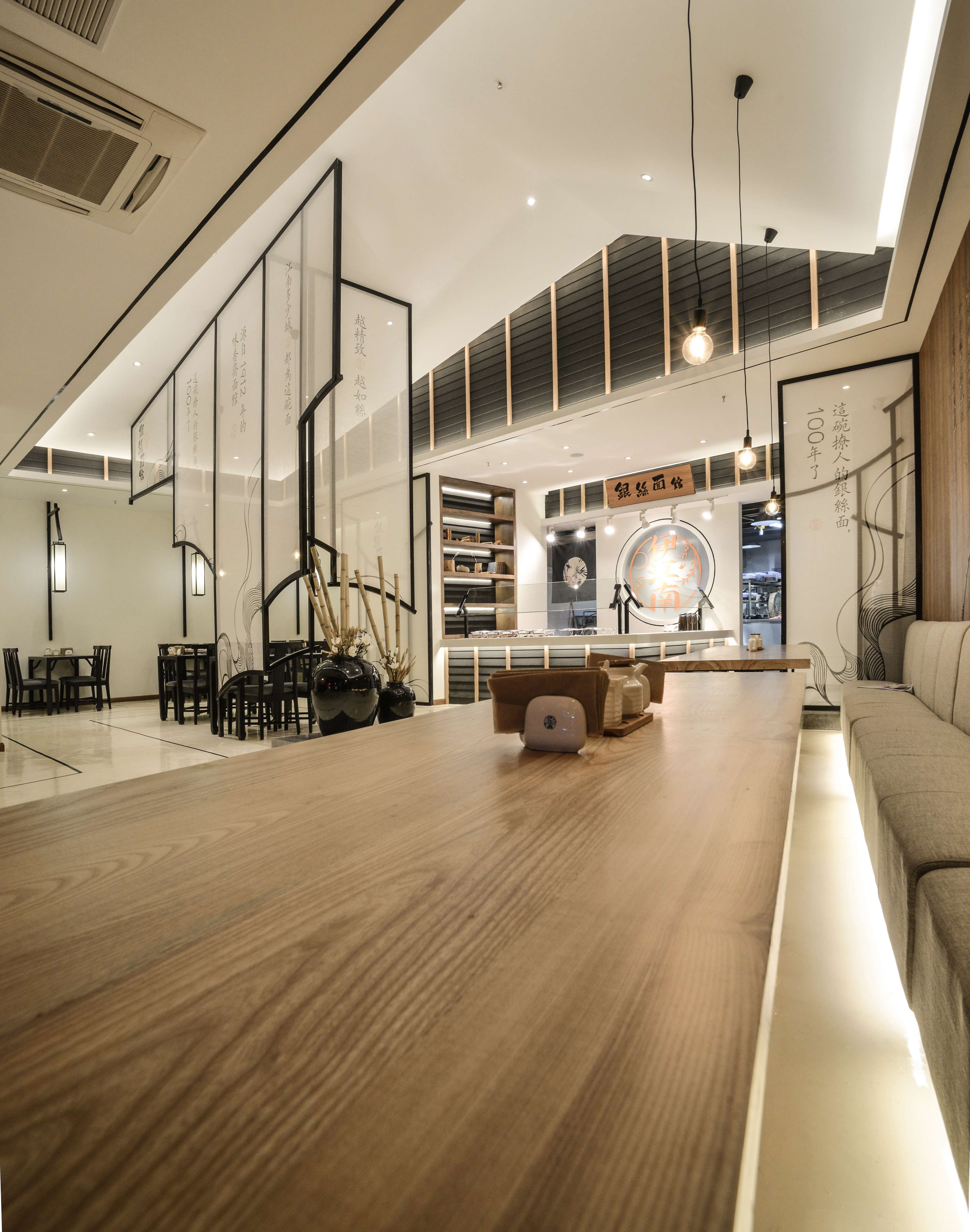 江南古韵融入银丝面馆——伊江南银丝面馆设计-11