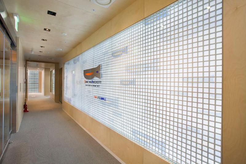 简约清新 150 平米游戏公司办公室设计-13