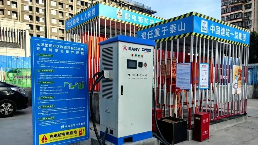 北京市委书记尹力调研中建一局承建的光源里棚户区改造项目-92