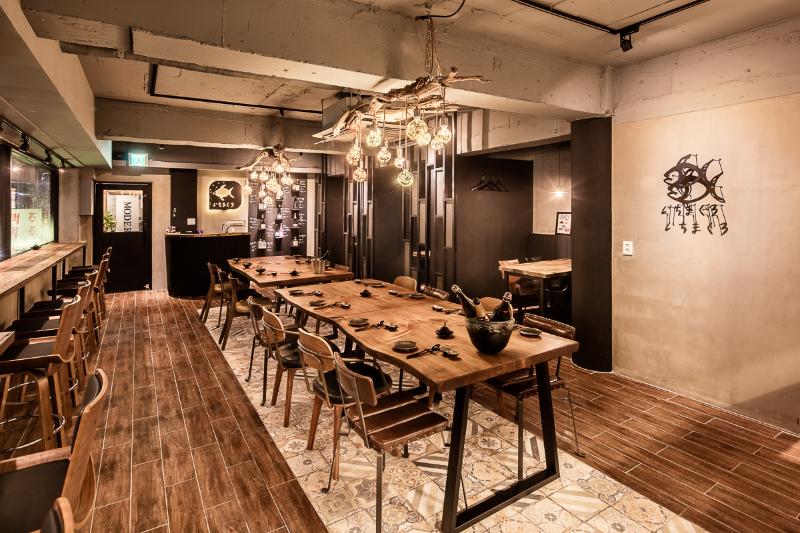 现代简约的鱼主题餐厅设计-6